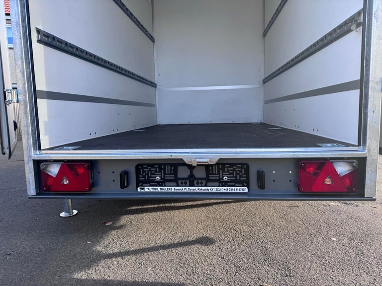 BRAND NEW 8FT X 5FT X 6FT SINGLE AXLE BOX TRAILER WITH BARN DOORS 1300KG BRAKED