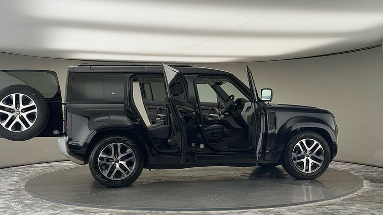 2022 Land Rover Defender 110 3.0 D250 MHEV XS Edition SUV 5dr Diesel Auto 4WD Euro 6 (s/s) (250 p...