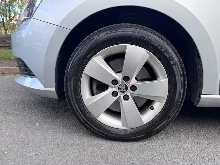 Skoda, FABIA, Hatchback, 2015, Auto, 1197 (cc), 5 doors