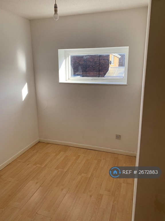 2 bedroom house in Ingleton Road, Derbyshire, S41 (2 bed) (#2672883)