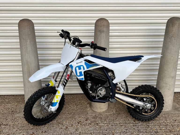 DANNYS DIRT BIKES MINT HUSQVARNA EE5 2024 ELECTRIC MOTOCROSS BIKE KTM E5 2024