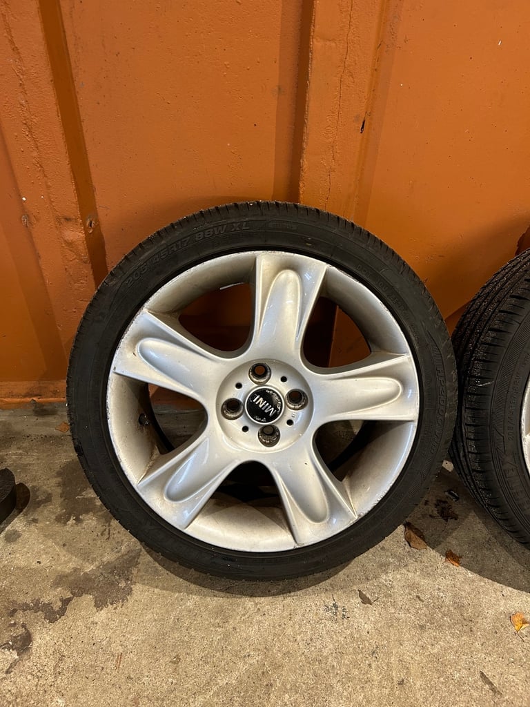 Mini Cooper Alloys (Bullet style)