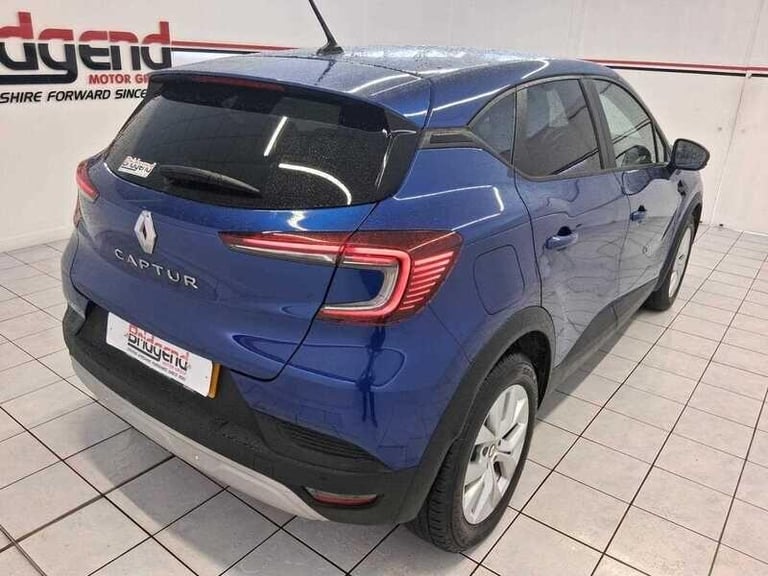 2022 Renault Captur 1.3 TCe Iconic SUV 5dr HATCHBACK Petrol Manual