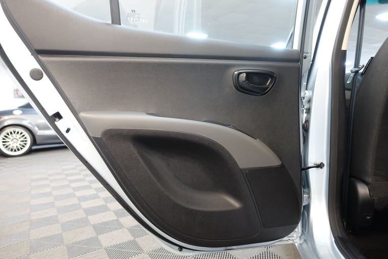 2012 Hyundai i10 1.2 Active 5dr HATCHBACK PETROL Manual