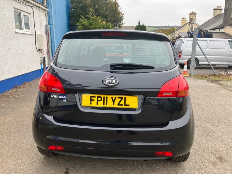 2011 Kia Venga 1.6 2 5dr Auto HATCHBACK Petrol Automatic