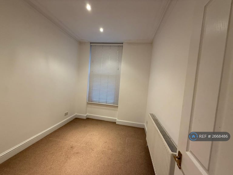 2 bedroom flat in Honey Yard, London, SE22 (2 bed) (#2668486)