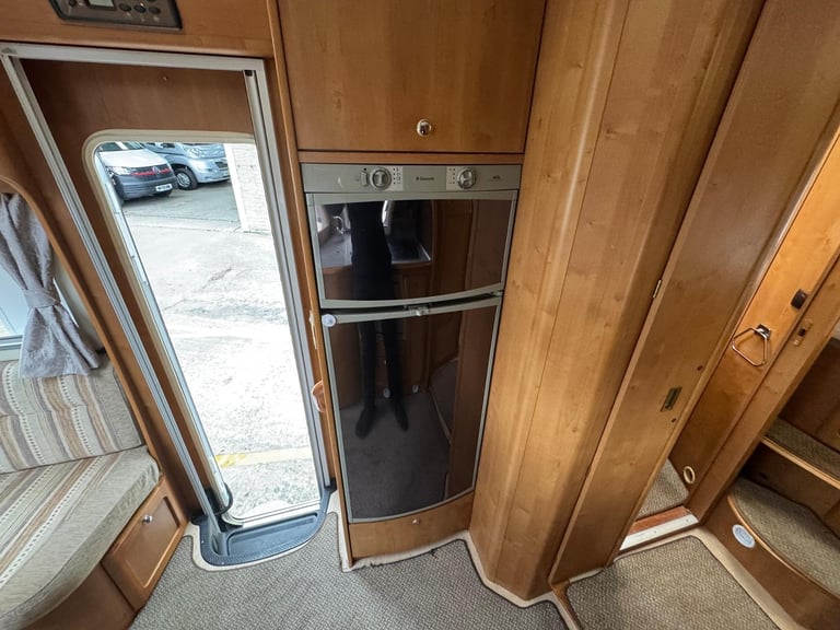 FIAT DUCATO RAPIDO 9096F 4 BERTH A CLASS MOTOR HOME
