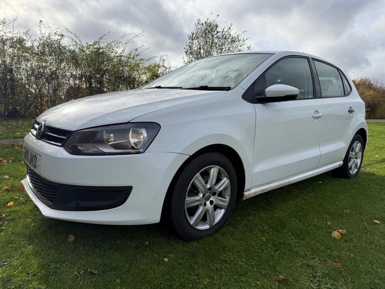 2011 Volkswagen Polo 1.4 SE 5dr HATCHBACK Petrol Manual