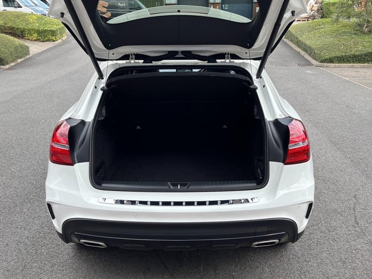 2018 Mercedes-Benz GLA 1.6 GLA200 AMG Line (Premium Plus) Euro 6 (s/s) 5dr ESTATE Petrol Manual