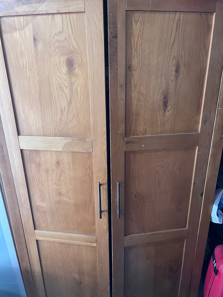 Solid oak wardrobe 