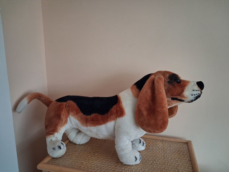 Melissa and doug basset hound soft toy 