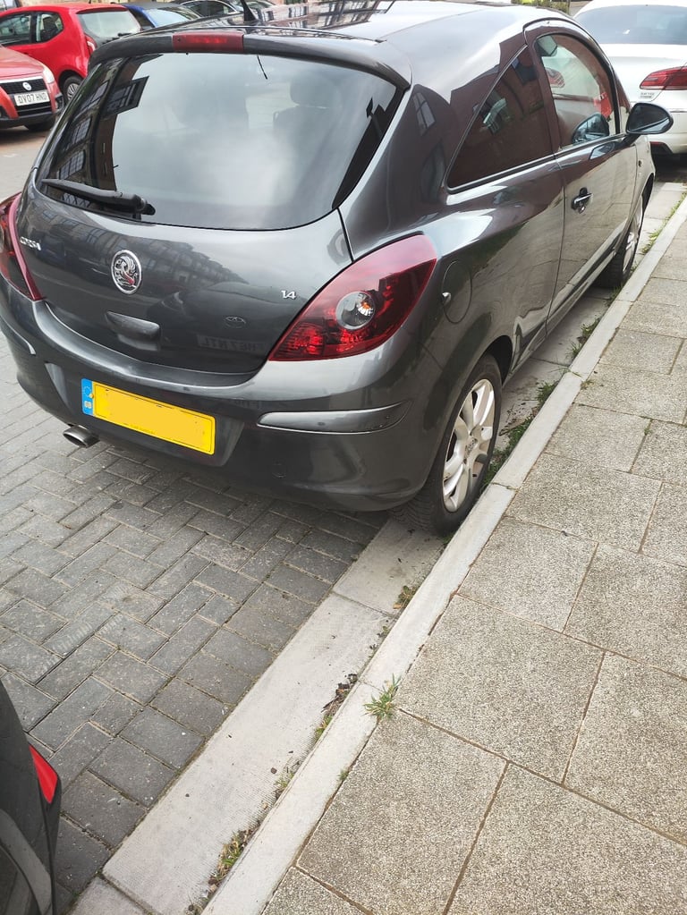 High Spec, Vauxhall Corsa SXI, (Long MOT, 0 Advisories) 
