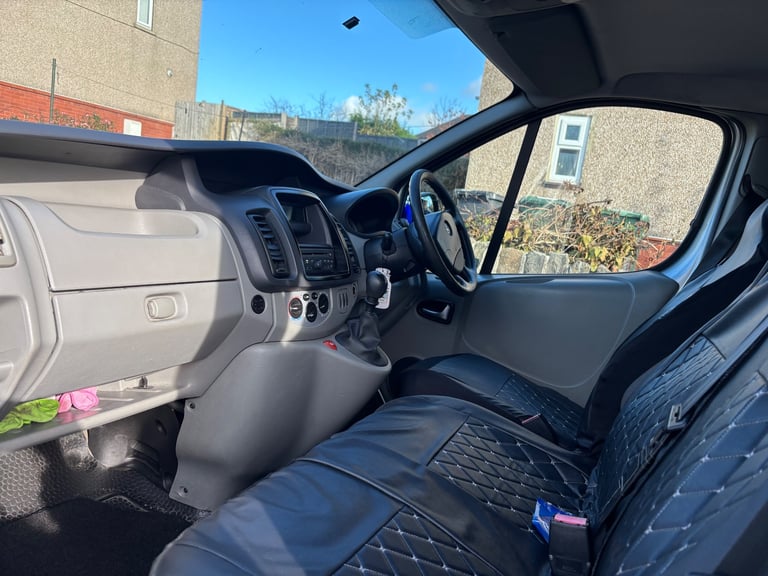 Vauxhall, VIVARO, Panel Van, 2011, Manual, 1995 (cc)