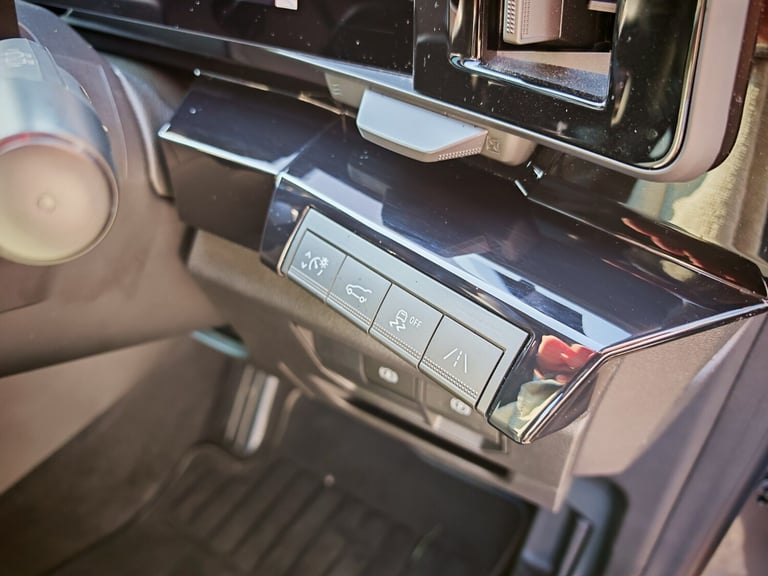 2024 Renault Austral E-Tech FHEV Iconic Esprit Alpine 5dr Auto 4C Estate Hybrid Automatic