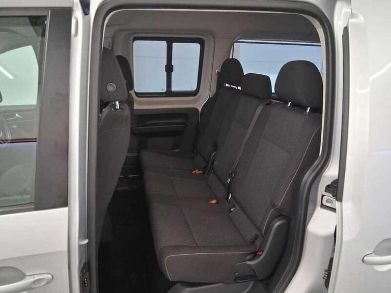 2018 Volkswagen Caddy 2.0 TDi C20 Maxi Combi 5 Seats 5dr MPV Diesel Manual