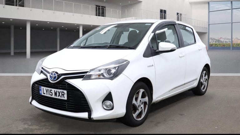  Toyota Yaris 1.5 VVT-h Icon E-CVT Euro 6 5dr Petrol/Electric Hybrid Automatic