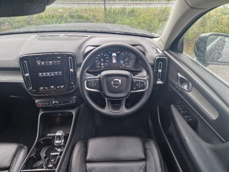 2022 Volvo XC40 2.0 B4 MHEV Inscription Pro SUV 5dr Petrol Hybrid DCT Auto AWD Euro 6 (s/s) ESTAT...