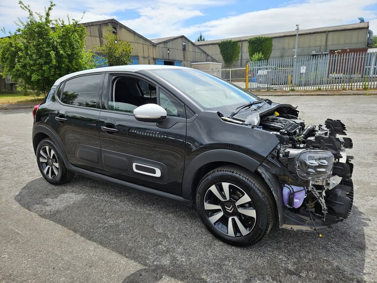 2024 74 Citroen C3 1.2 PureTech Plus 5dr Black Light Damaged Salvage 