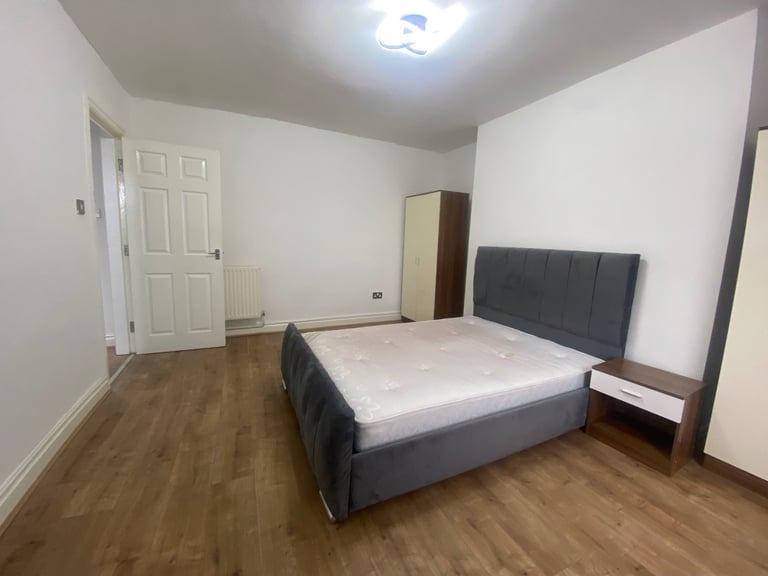 3 BEDROOM FURNISHED APARTMENT TO RENT IN KENSINGTON