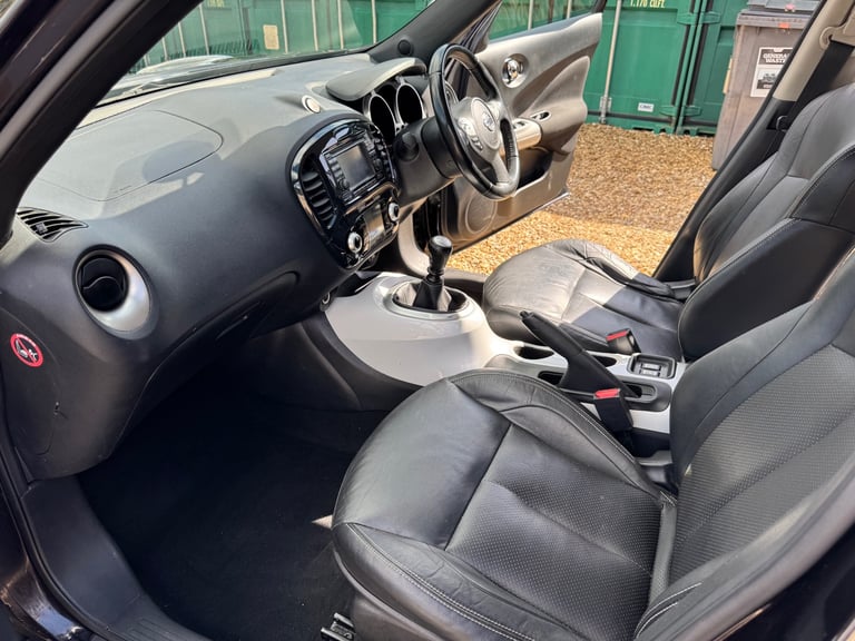 Nissan, JUKE, Hatchback, 2012, 1 OWNER LEATHER SAT-NAV  FSH Manual, 1461 (cc), 5 doors