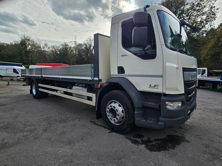 2017 DAF 18 Ton drop side/ scaffold/low miles/ new mot/ warranty/ UK delivery