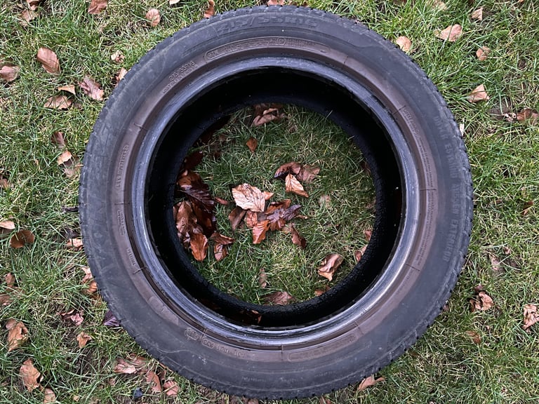 1 x Avon ZV7 Tyre (215/55/R16 97W)