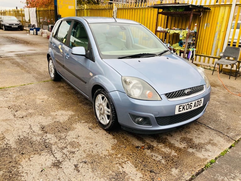 2006 Ford Fiesta 1.6 Ghia 5dr HATCHBACK Petrol Automatic
