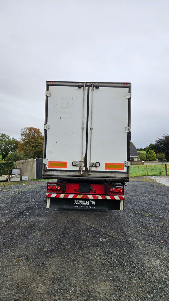 Schmitz Box Trailer