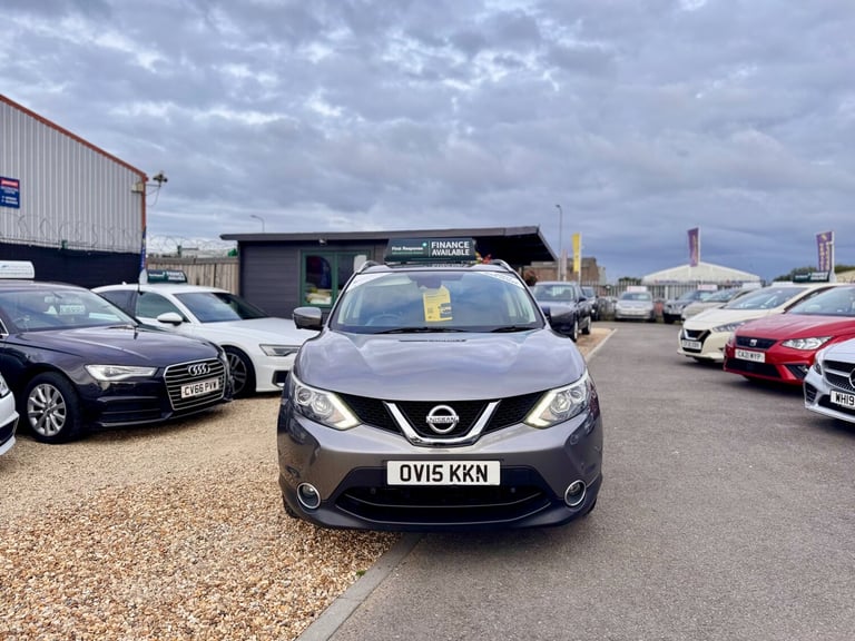 2015 Nissan Qashqai 1.6 dCi Tekna 5dr 4WD HATCHBACK Diesel Manual