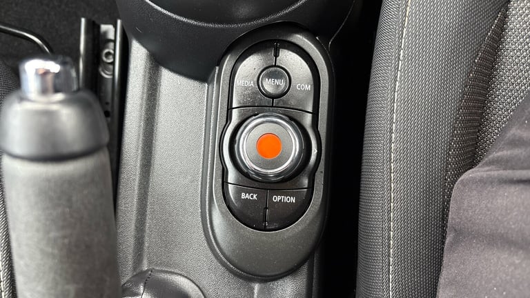 2021 MINI Hatch 1.5 Cooper Classic 5dr HATCHBACK PETROL Manual