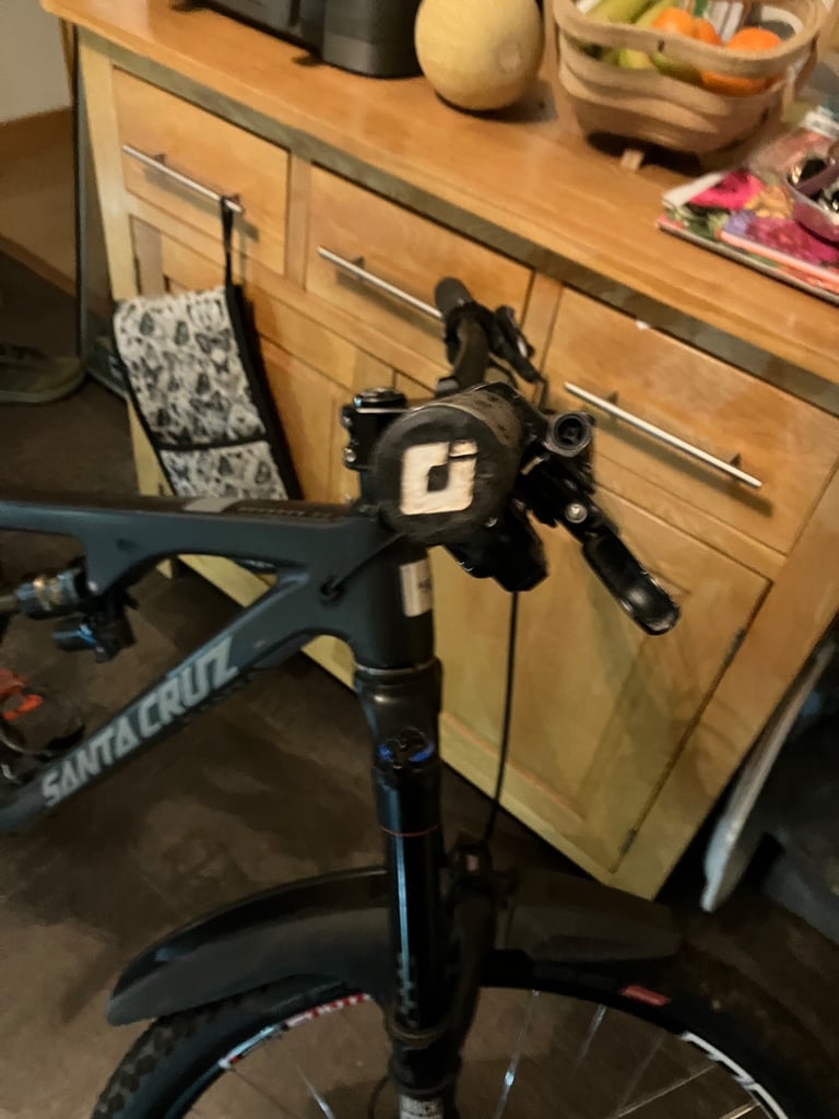 Mountain bike - carbon frame 