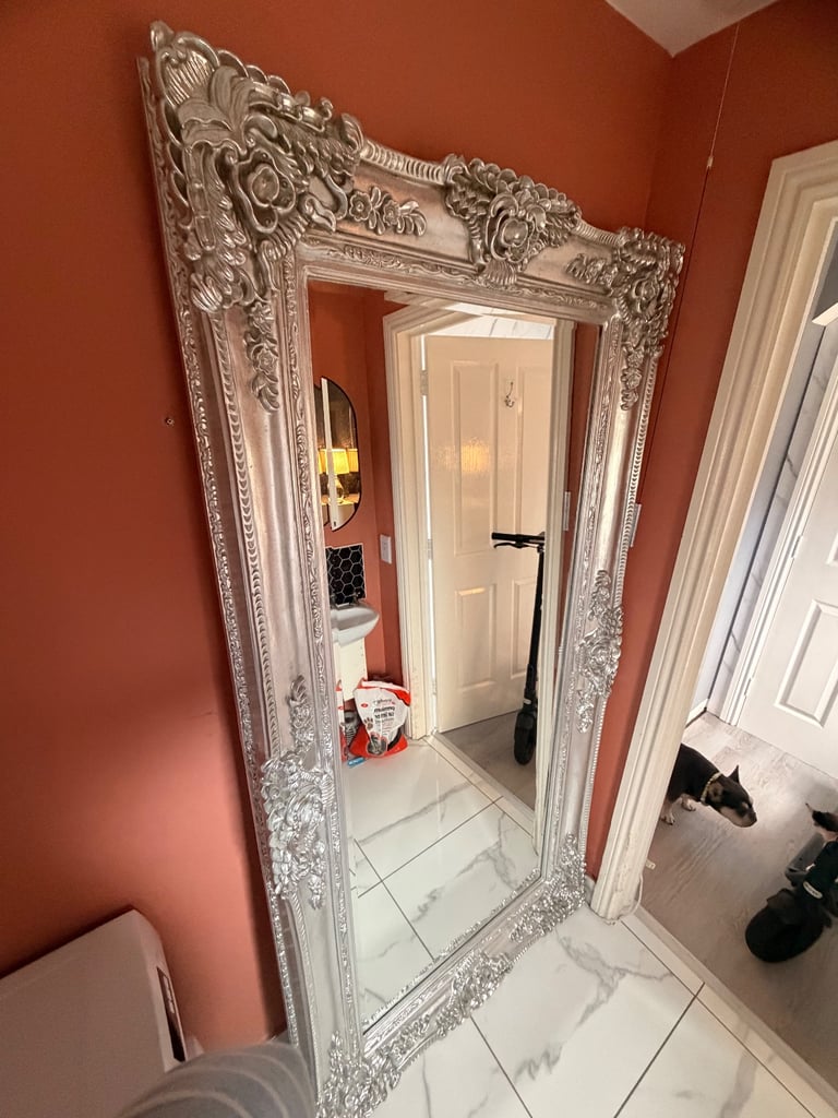 Standing mirror 