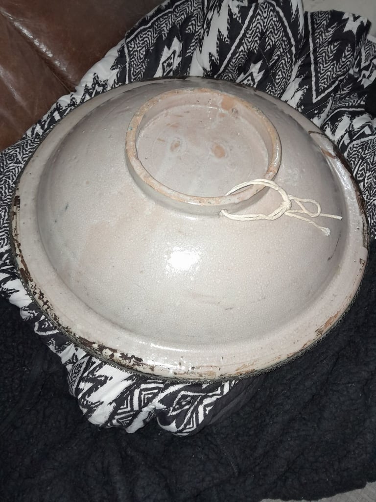Ceramic dish bowl