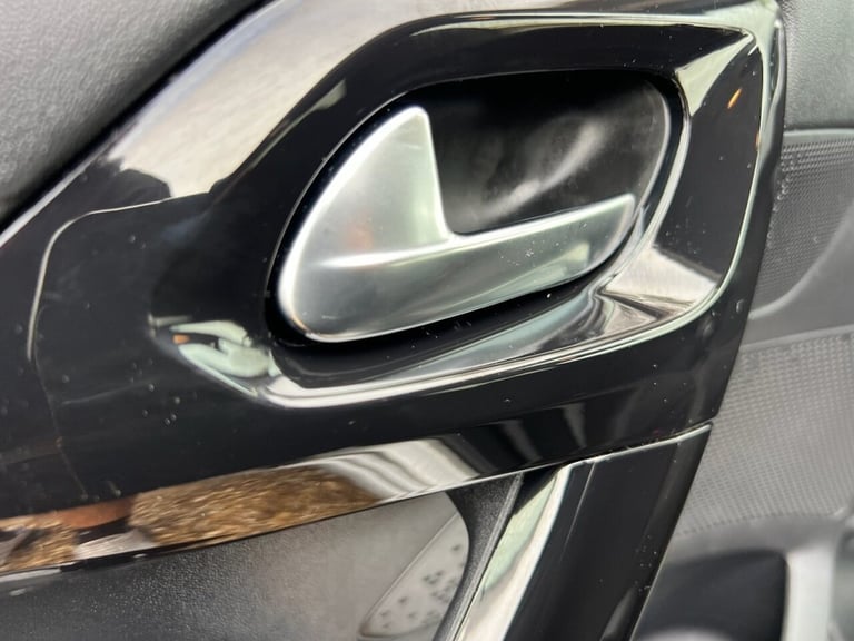 2018 Peugeot 208 1.2 PureTech Allure Hatchback 5dr Petrol EAT Euro 6 (s/s) (110 ps) Hatchback Pet...