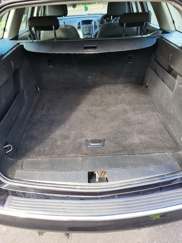 Vauxhall, ASTRA, Estate, 2015, Manual, 1598 (cc), 5 doors