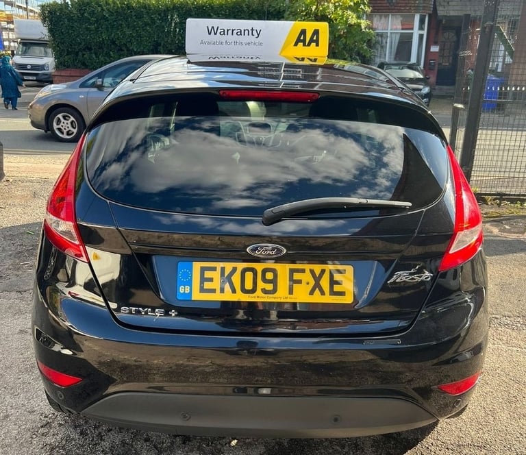 2009 Ford Fiesta 1.4 Style + Hatchback 3dr Petrol Manual (133 g/km, 94 bhp) Hatchback Petrol Manual