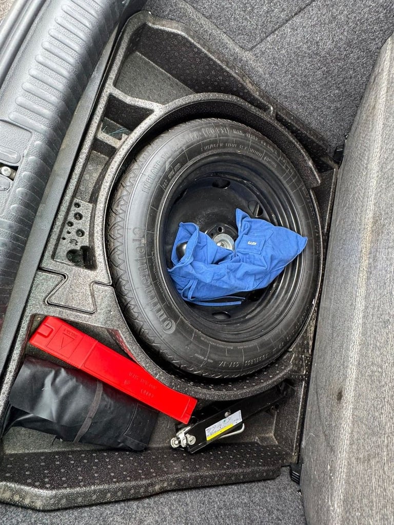 2013 13 VOLKSWAGEN TIGUAN 2.0 TDI BLUEMOTION TECH SE SUV 5DR DIESEL DSG 4WD EURO