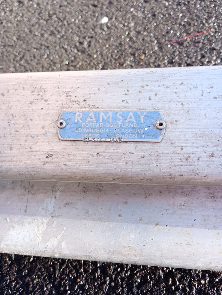 Heavy Duty Aluminium Extendable Ladder Made By Ramsay Ladder Company