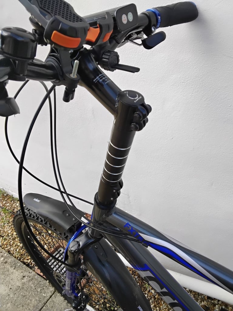 Cross FXT500 Mountain bike