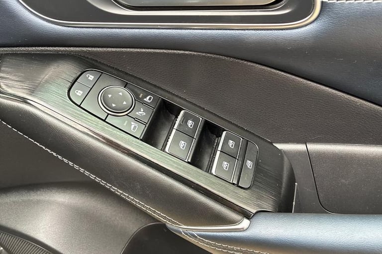 2021 Nissan Qashqai 1.3 DiG-T MH 158 Tekna 5dr Xtronic Hatchback Petrol Manual