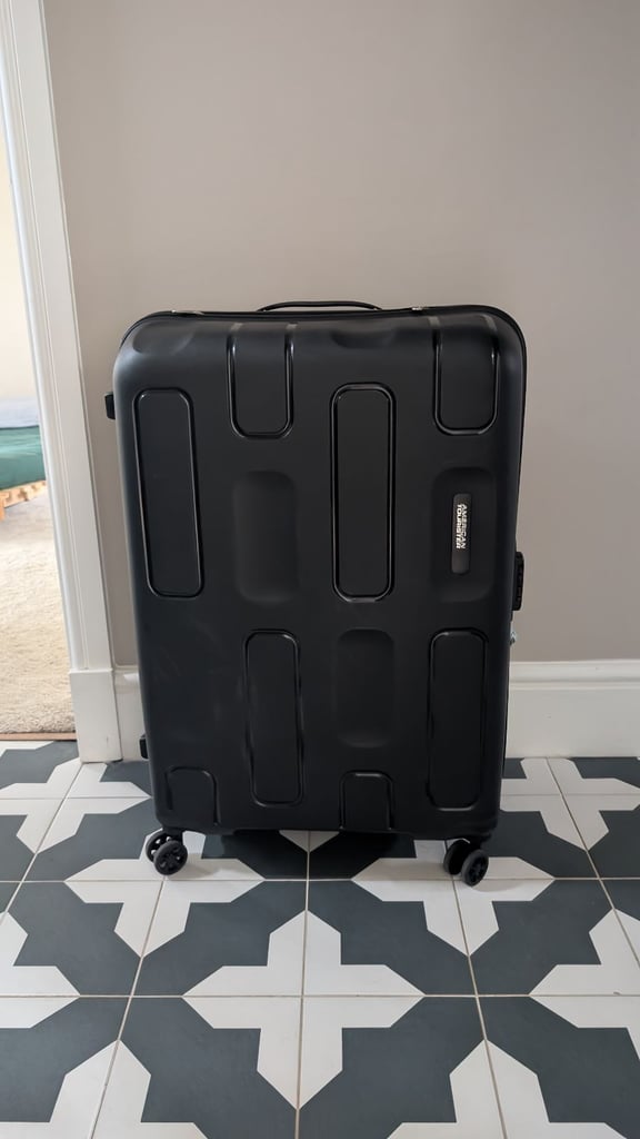 American Tourister - 3 large 100L suitcases (can be sold separately)