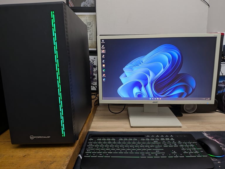 GAMING PC SPECIALIST RYZEN 3 3200G GTX 1650 4GB 240GB SSD 1TB HDD 16GB RAM 24" MONITOR RGB COD GTA