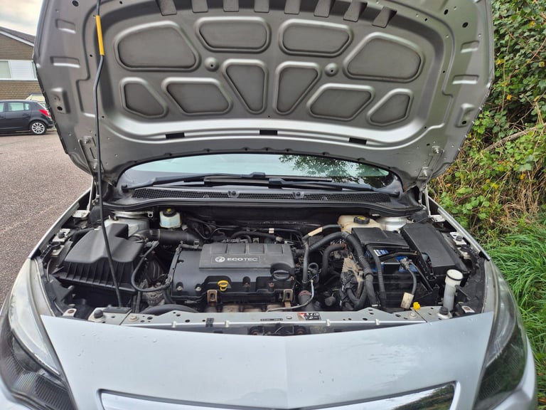 Vauxhall, ASTRA, Hatchback, 2011, Manual, 1398 (cc), 5 doors