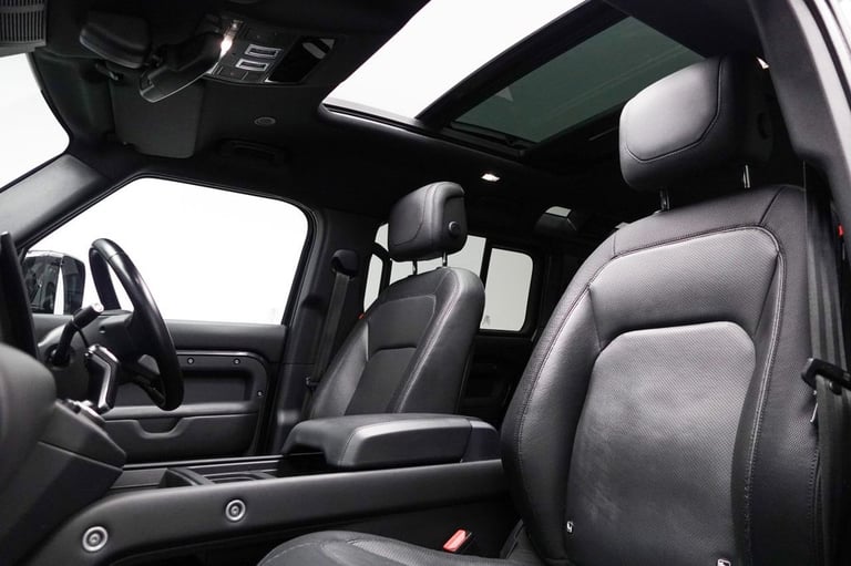 2022 Land Rover Defender 110 3.0 D300 MHEV X-Dynamic HSE SUV 5dr Diesel Auto 4WD Euro 6 (s/s) (30...