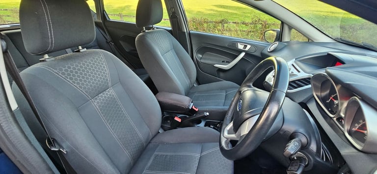 Ford, FIESTA, Hatchback, 2011, Manual, 1242 (cc), 5 doors