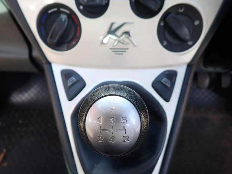 2013 63 FORD KA 1.2 ZETEC HATCHBACK 3DR PETROL MANUAL EURO 5 (S/S) (69 PS)