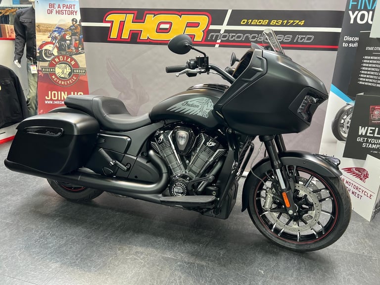 Indian CHALLENGER DARKHORSE BLACK SMOKE NEW IN STOCK NOW £500 OFF £26795