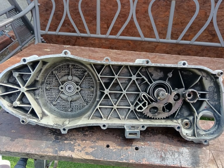 Gilera dna 50 kickstart casing 