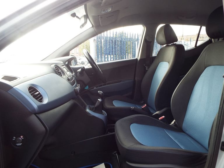 2014 Hyundai i10 1.0 Premium Hatchback 5dr Petrol Manual Euro 5 (66 ps) Hatchback Petrol Manual