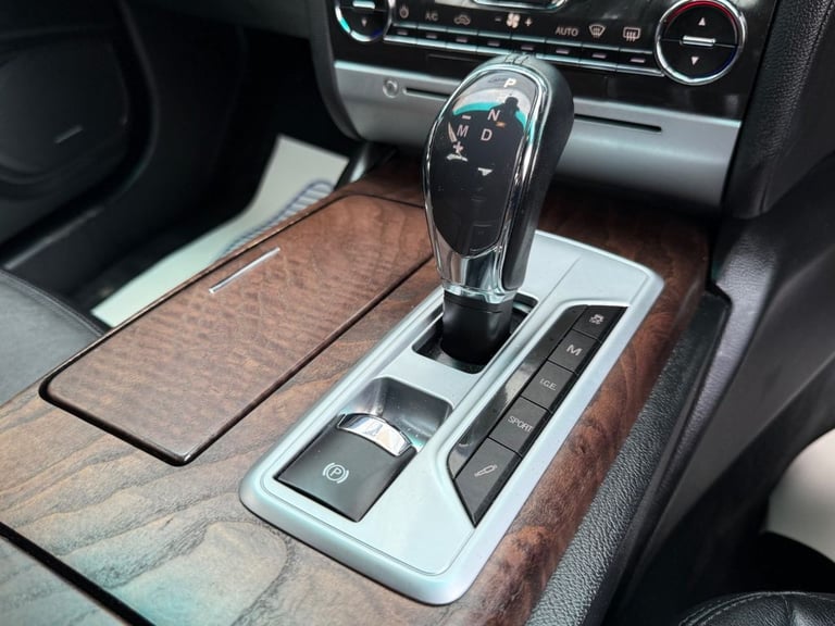 2016 Maserati Quattroporte 3.0D V6 Saloon 4dr Diesel ZF Euro 5 (s/s) (275 ps) Saloon Diesel Autom...